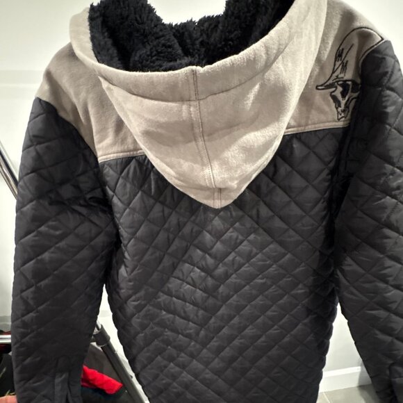 Quilted Jacket - Picture 2 of 6